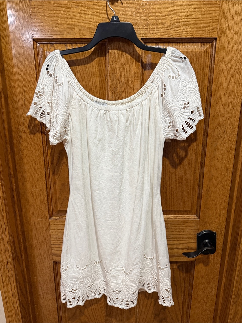 AStars + Evereve white dress size m.
